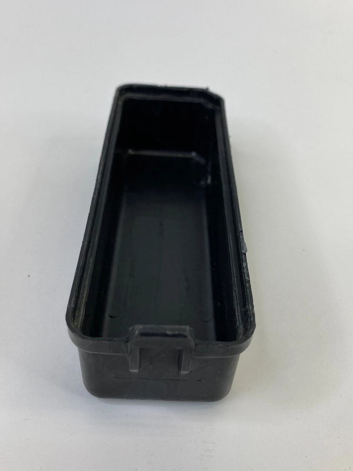 2011-2014 CHEVROLET CRUZE 1.4L ENGINE SMALL FUSE BOX RELAY COVER CAP OEM