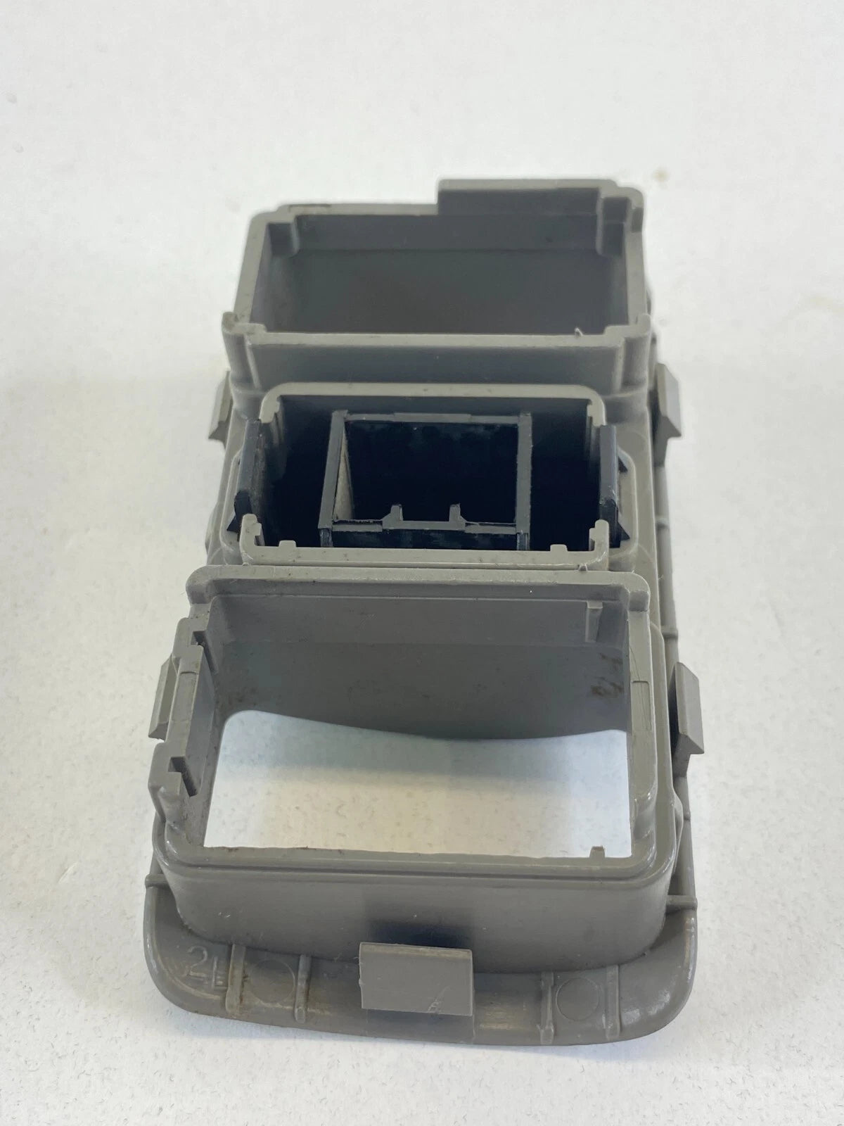 2006-2010 KIA SEDONA FRONT DASH LEFT SIDE DIMMER SWITCH BEZEL TRIM COVER OEM