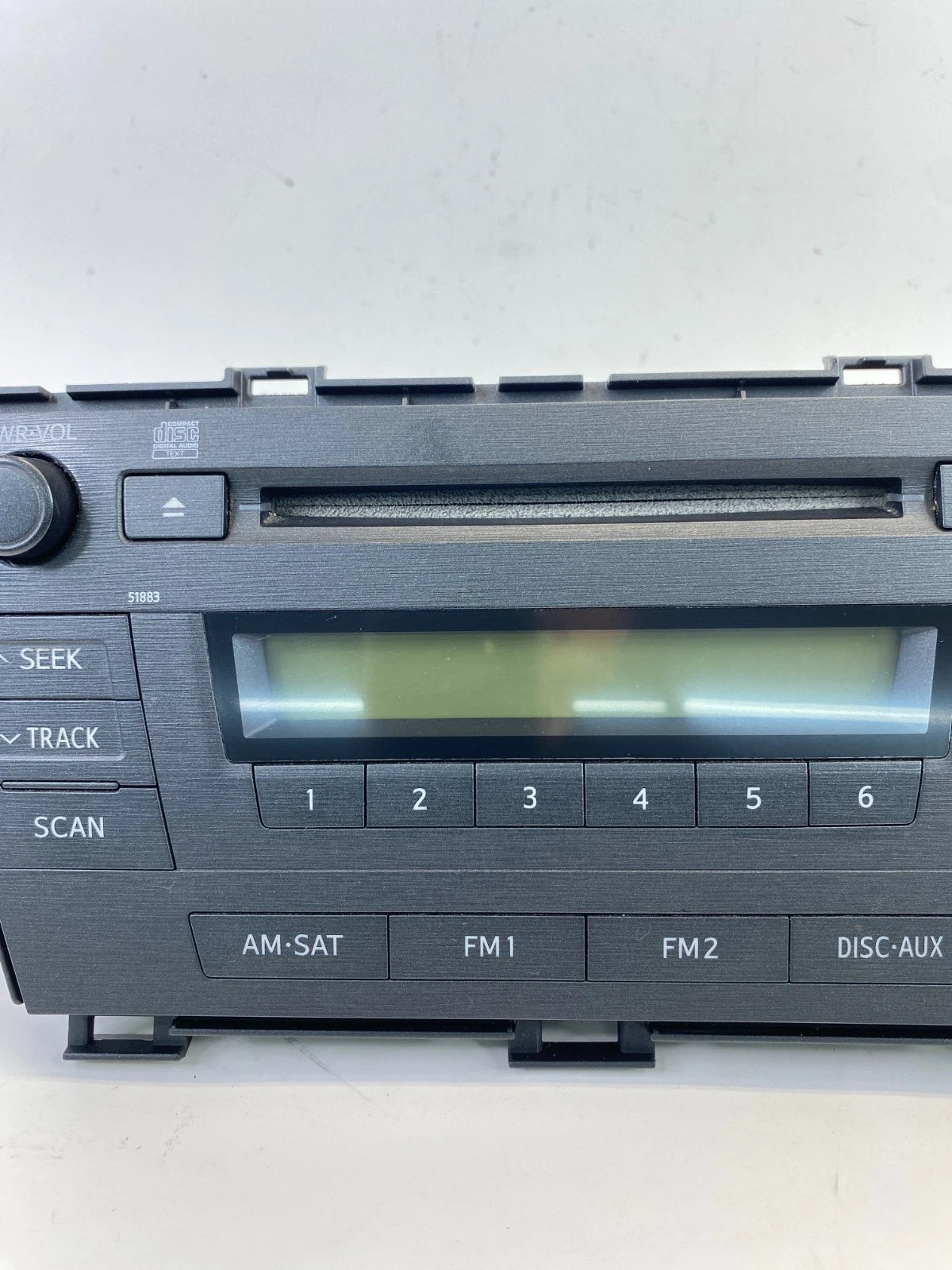2010 2011 TOYOTA PRIUS RADIO RECEIVER CD DISC PLAYER MP3 WMA UNIT 8612047290 OEM