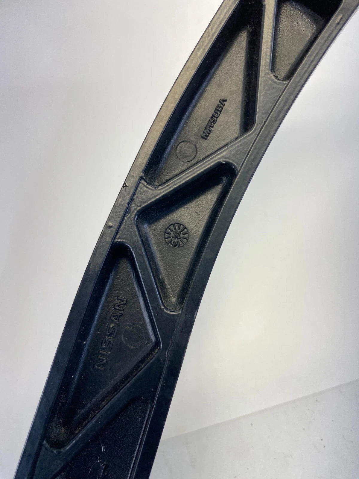 2013-2019 NISSAN SENTRA FRONT LEFT & RIGHT WINDSHIELD WIPER ARMS PAIR OEM