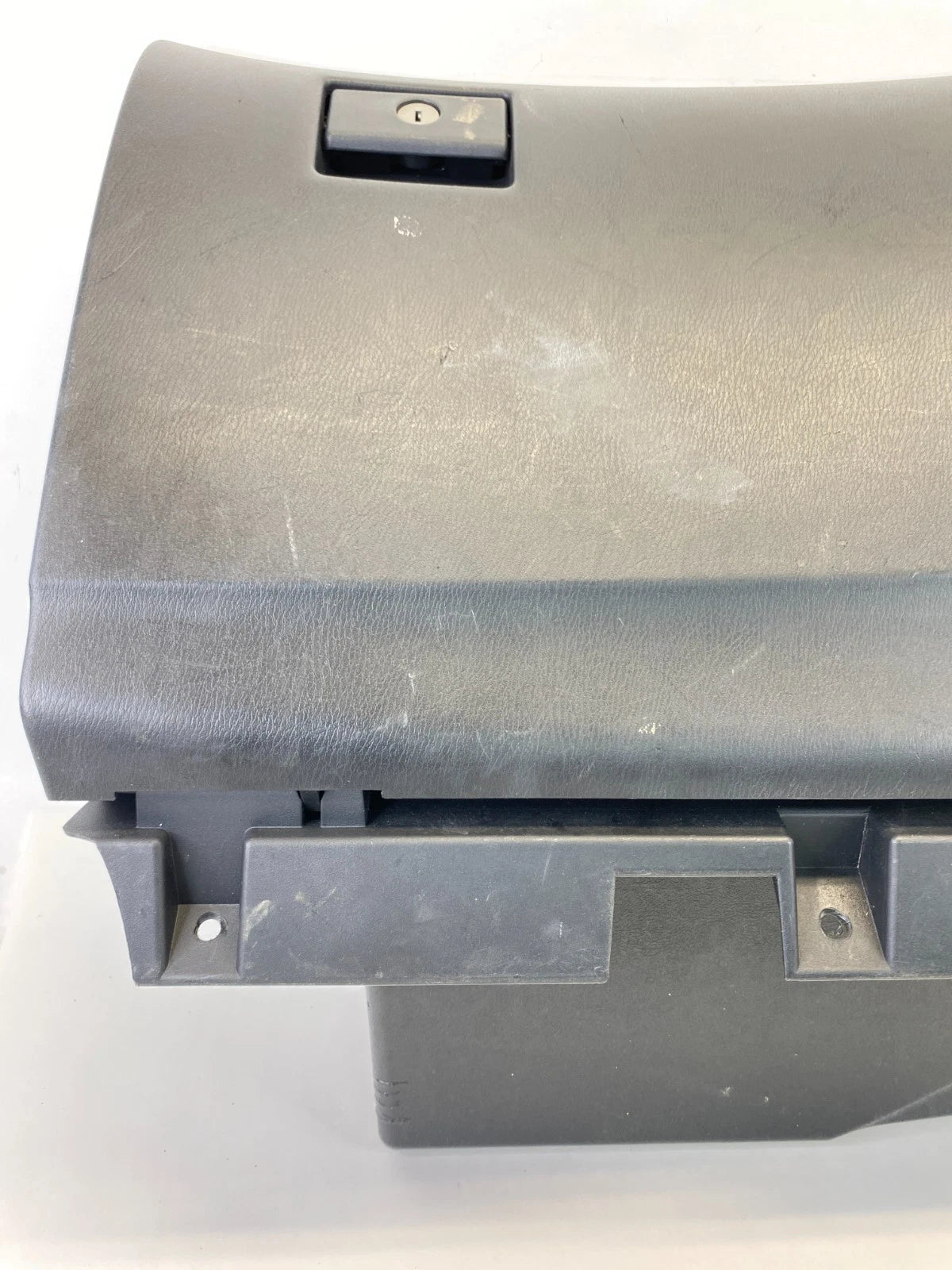 2013-2020 NISSAN PATHFINDER GLOVE BOX STORAGE COMPARTMENT ASSEMBLY W/LATCH OEM