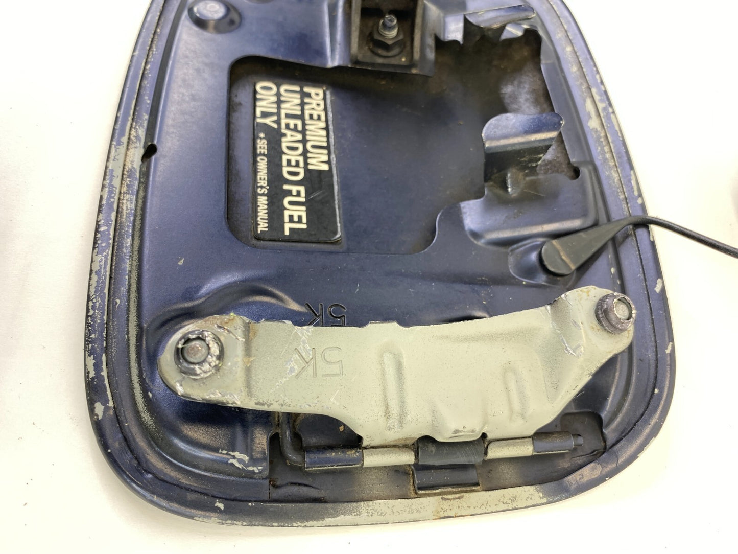 2006-2014 Lexus IS250 Fuel Filler Tank Door Gas Lid Cover W/ Fuel Tank Cap OEM