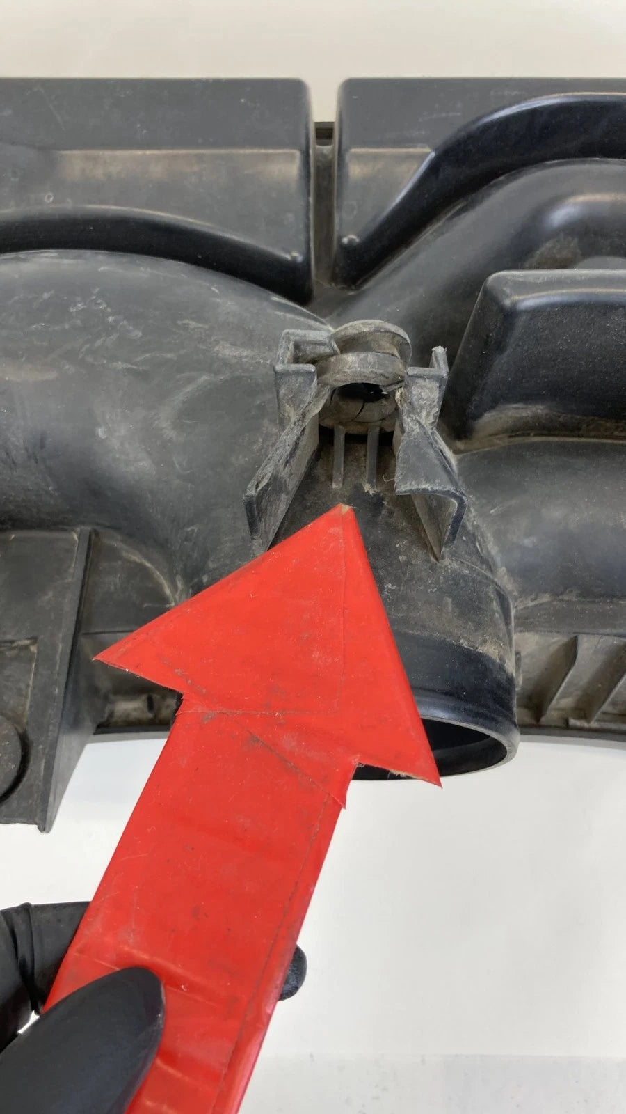 05-08 Jeep Grand Cherokee 06-08 Commander 5.7L Air Cleaner Resonator 53013517AD