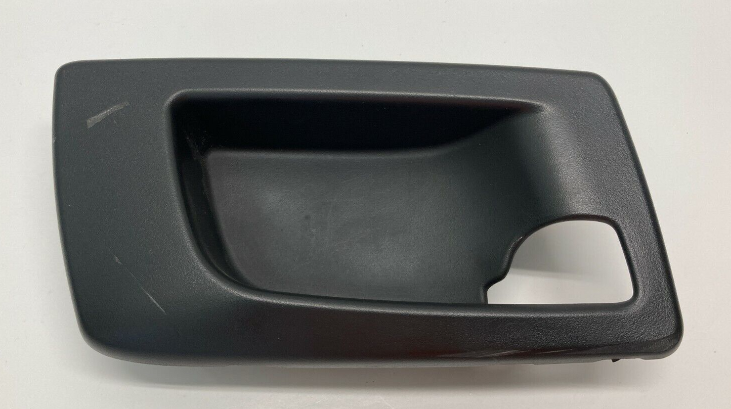 2003-2007 Cadillac CTS Rear Right Side Inner Door Handle Bezel Cover 25752964