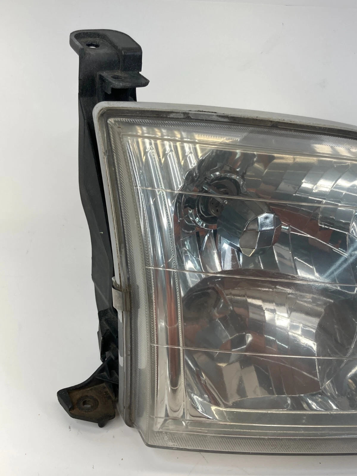 2000-2004 TOYOTA TUNDRA RIGHT PASSENGER HEADLIGHT HEADLAMP FRONT ASSEMBLY OEM