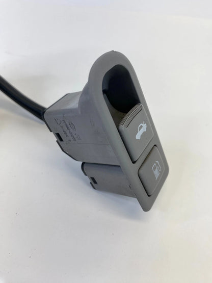 2003-2006 KIA OPTIMA FUEL DOOR TRUNK RELEASE SWITCH W/ BEZEL 93555-3K000 OEM