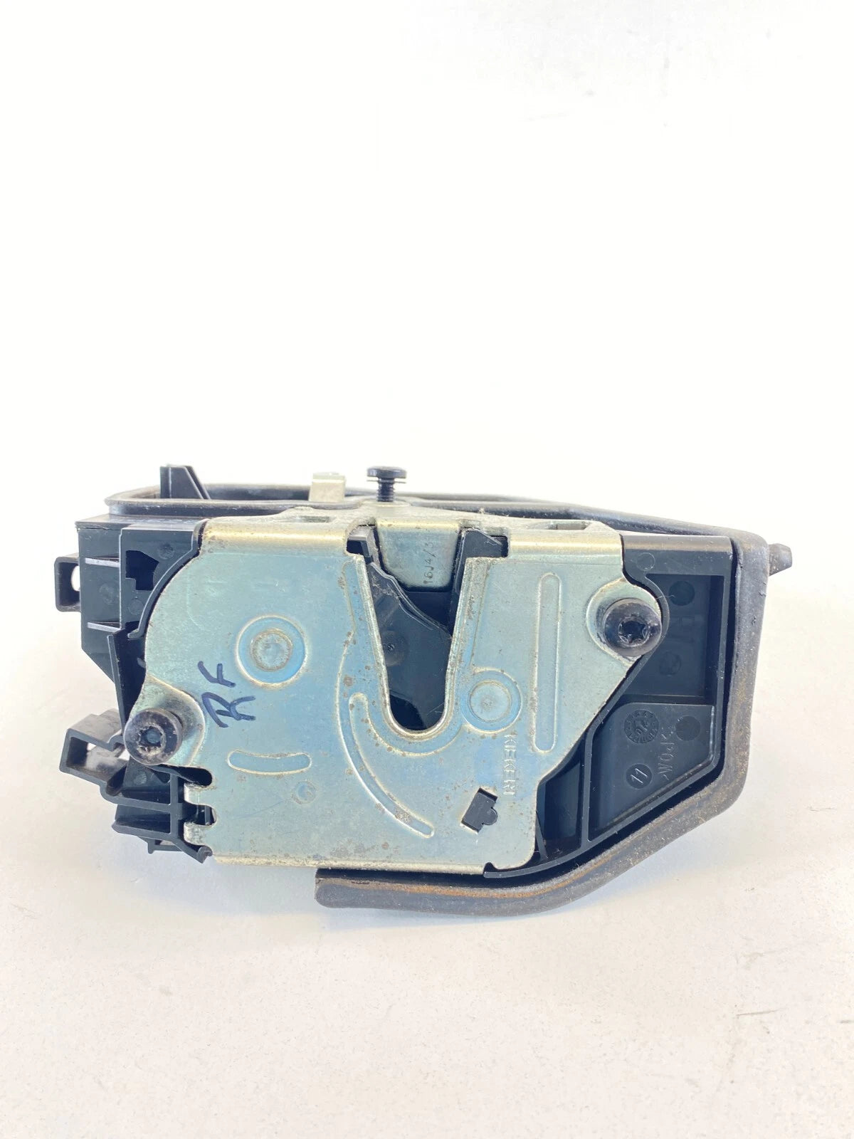 04-07 BMW 530I 525I FRONT RIGHT PASSENGER SIDE DOOR LOCK LATCH ACTUATOR 7154628