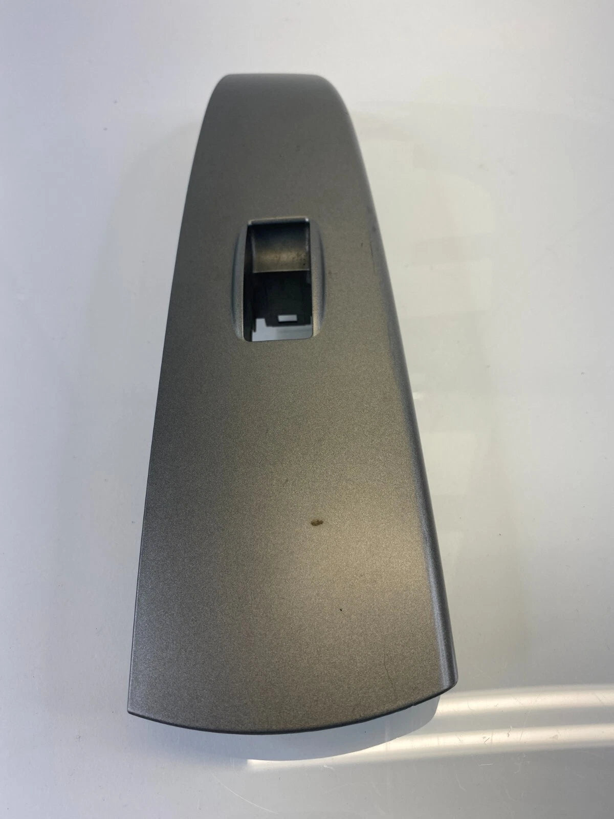 2004-2009 TOYOTA PRIUS REAR LEFT DOOR WINDOW SWITCH BEZEL TRIM PANEL 74272-47050