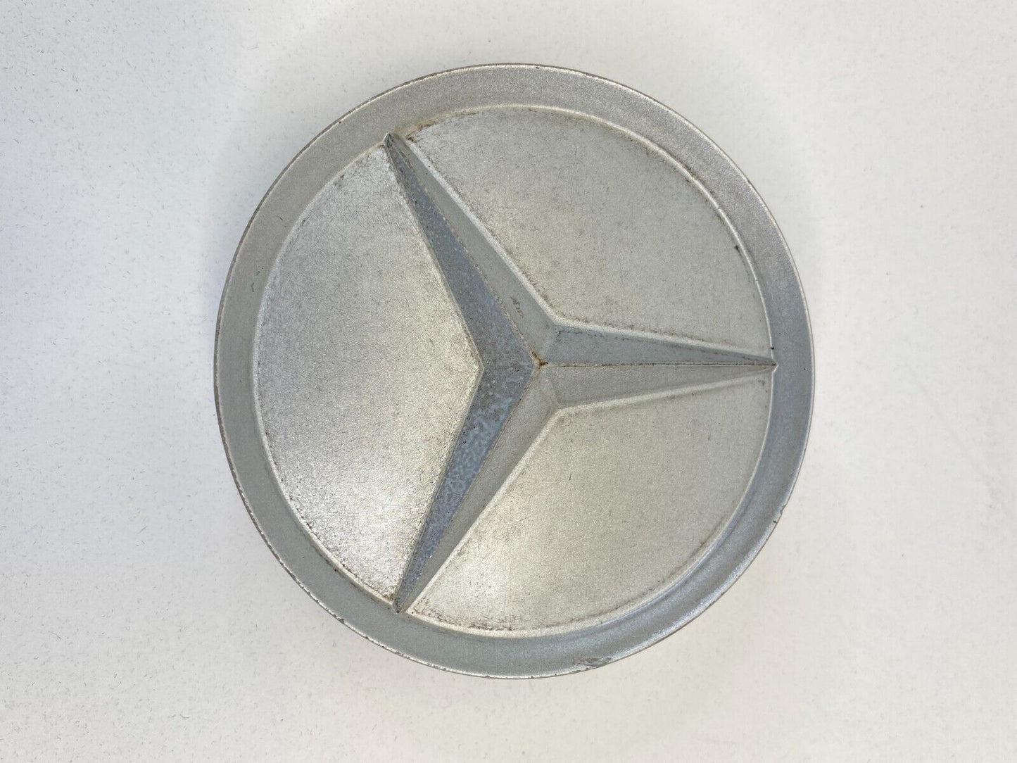 Mercedes-Benz Rim Wheel Center Cap Hubcap Cover Silver 2014010225 OEM