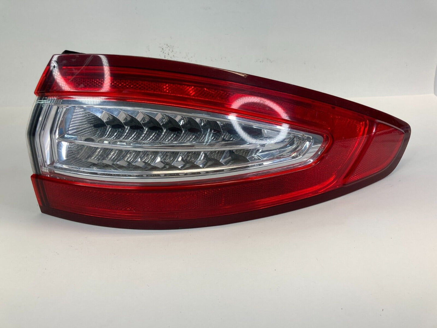 13-16 Ford Fusion SDN Rear Right Outer Tail Light Taillight Lamp DS73-13404-AK