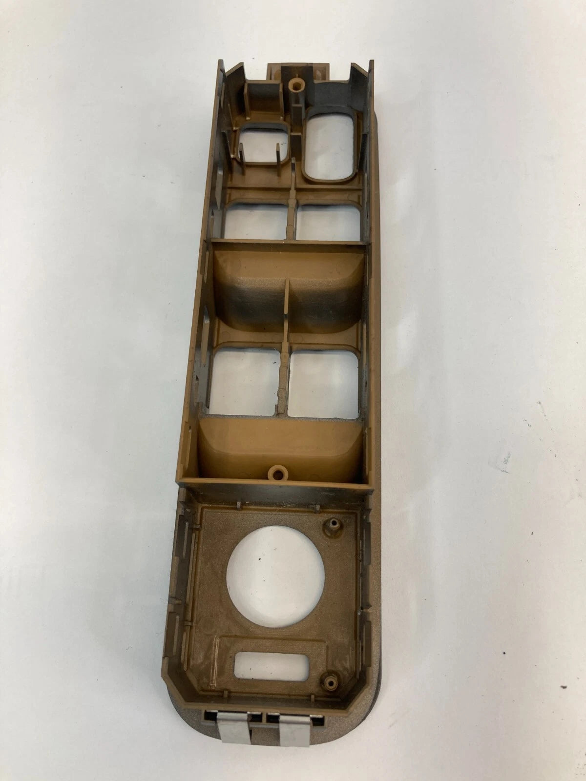 2003-2006 SUZUKI GRAND VITARA FRONT LEFT MASTER POWER WINDOW SWITCH BEZEL TRIM