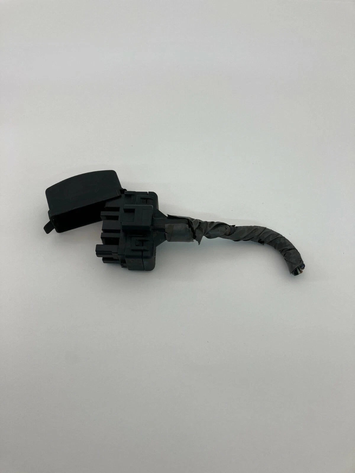 00 01 02 03 04 TOYOTA AVALON 3.0L ENGINE SMALL FUSE RELAY BOX FUSEBOX OEM