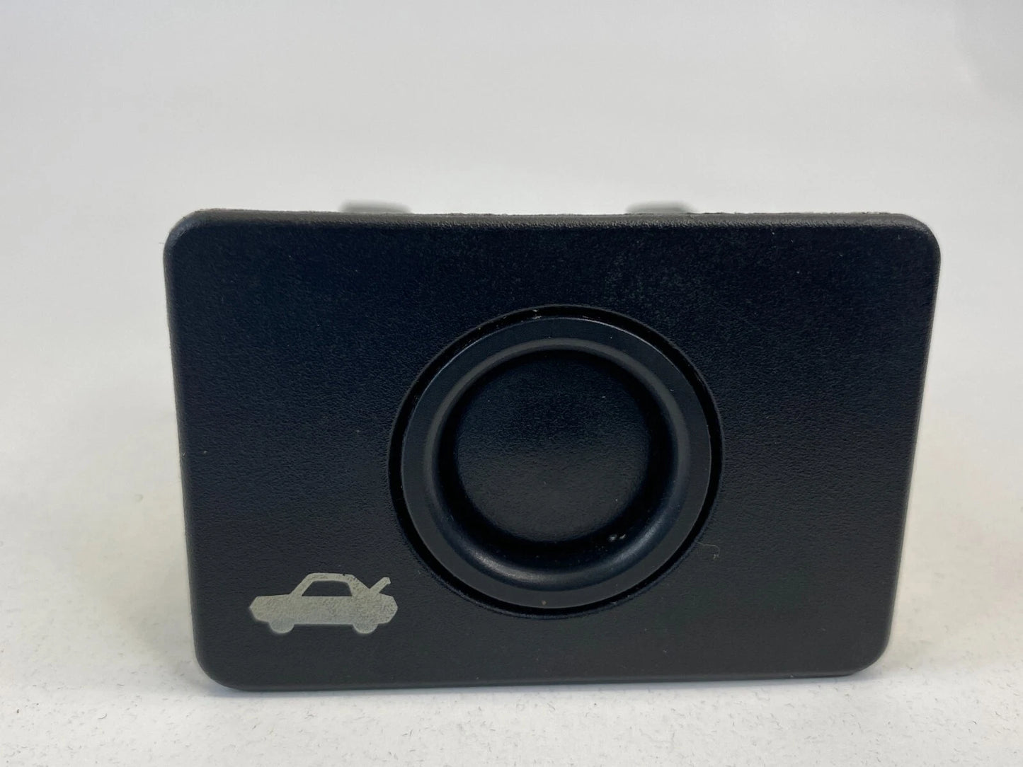 2000-2007 FORD TAURUS TRUNK LID OPENER RELEASE CONTROL SWITCH F6DB19B514BB OEM