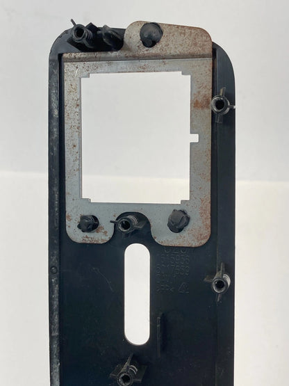 2009-2010 CHEVROLET TRAVERSE CENTER CONSOLE FRONT POWER OUTLET BEZEL OEM 1615936