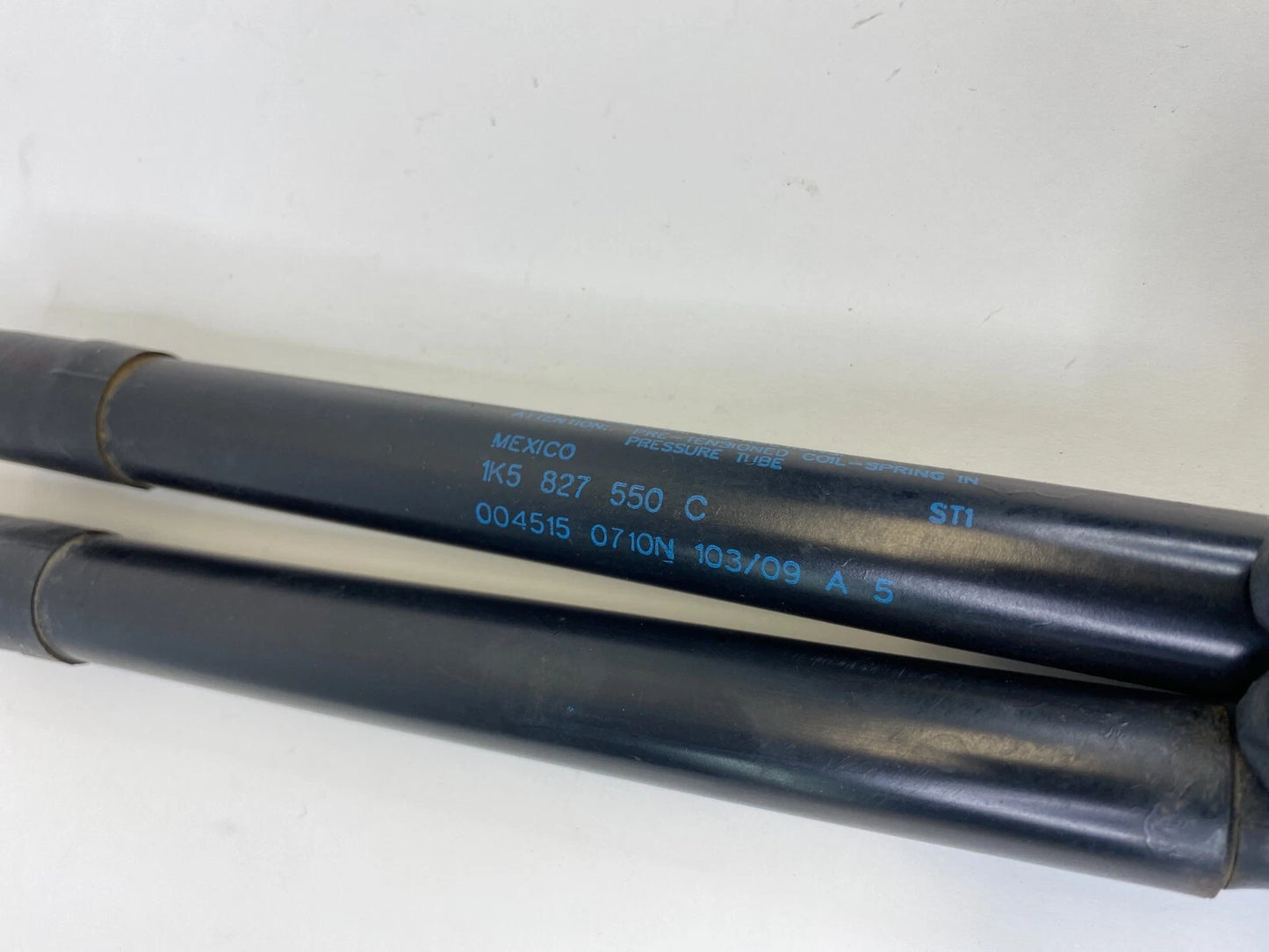 2005-2010 VW JETTA SEDAN REAR TRUNK TAILGATE LIFT SUPPORTS SHOCKS STRUTS OEM
