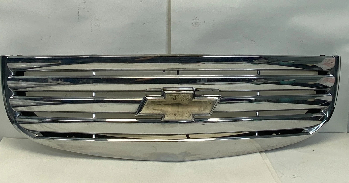 2006-2011 CHEVROLET HHR FRONT RADIATOR GRILLE GRILL ASSEMBLY CHROME 20836147 OEM