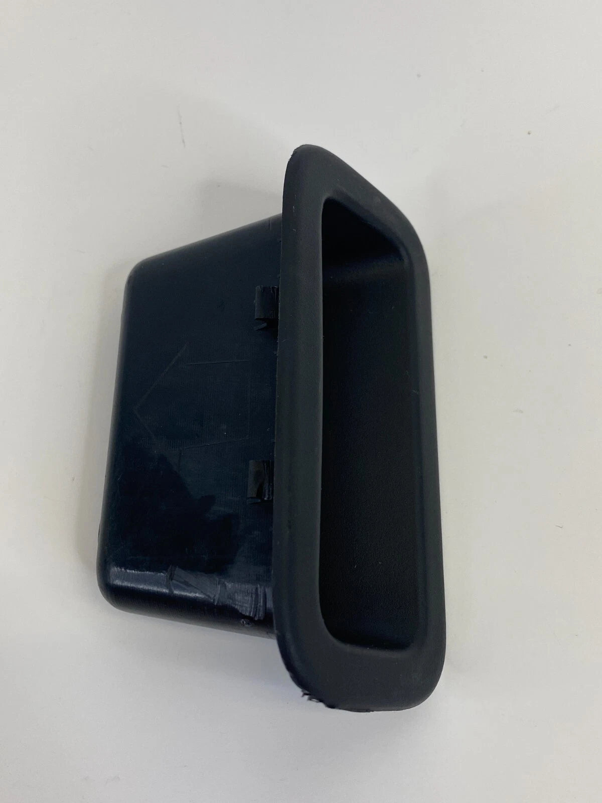 2007-2012 MAZDA CX-7 REAR TRUNK LID PULLDOWN HANDLE POCKET GJ6A68966 OEM