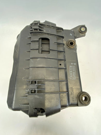 2008-2013 MITSUBISHI OUTLANDER AIR CLEANER INTAKE BOX FILTER ASSEMBLY 1500A230