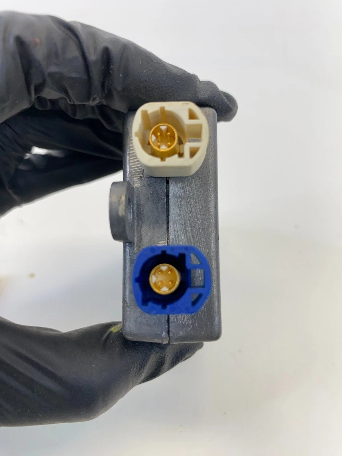 2007 2008 BMW 328XI USB INTERFACE HUB ADAPTER CONTROL MODULE UNIT 9123739-01 OEM