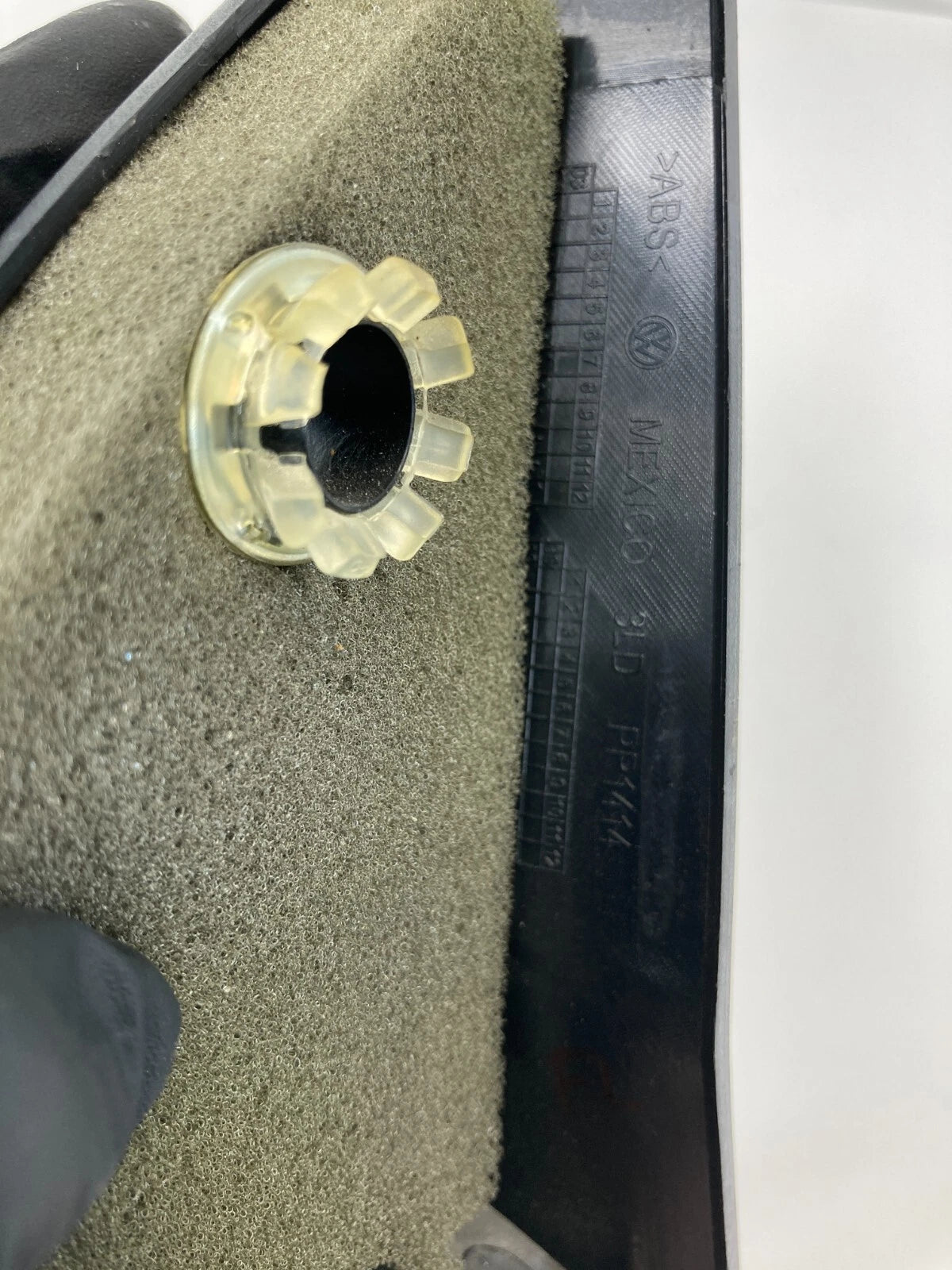 2005-2010 VOLKSWAGEN JETTA FRONT LEFT DOOR MIRROR COVER TWEETER SPEAKER OEM