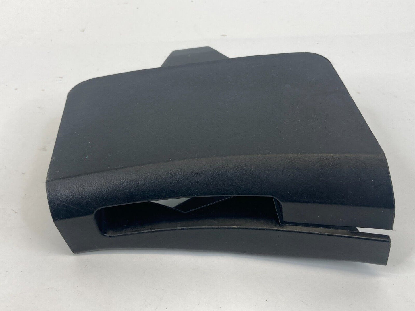 2011-2014 Dodge Avenger Chrysler 200 Front Right Passenger Side Guide Cover Trim