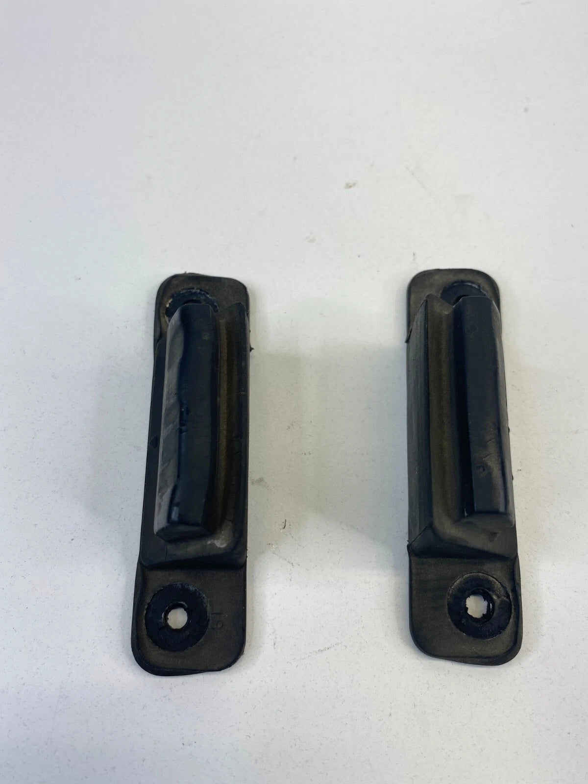 2003-2007 NISSAN MURANO REAR TRUNK HATCH LID RUBBER STOP BUMPER 90524-CA010 OEM