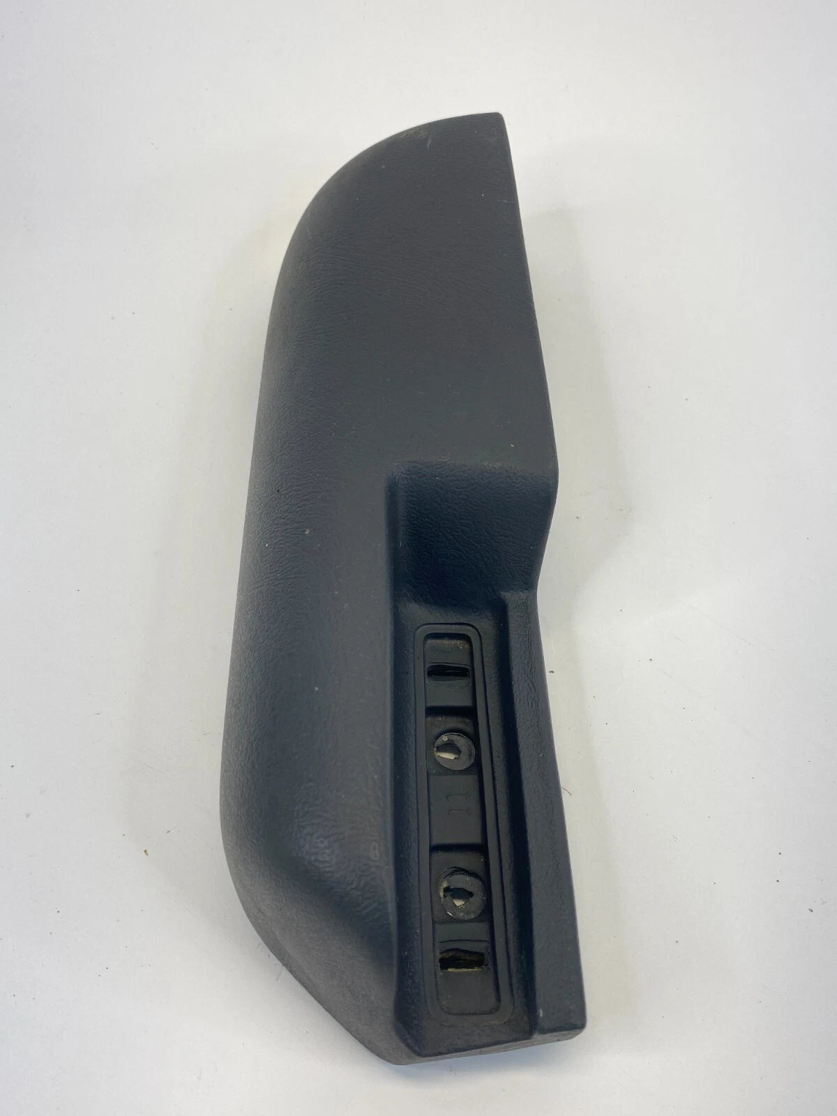 2001 2002 CHEVROLET CHEVY S10 REAR LEFT SIDE DOOR ARMREST PULL HANDLE OEM