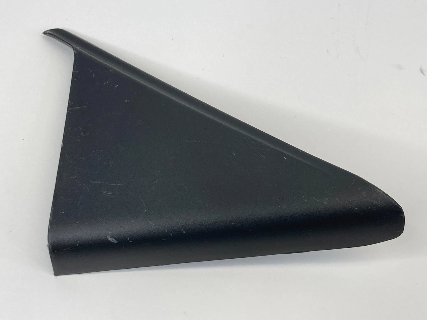 2011-2014 HYUNDAI SONATA REAR LEFT INNER DOOR CORNER MOLDING COVER 83910-3S000