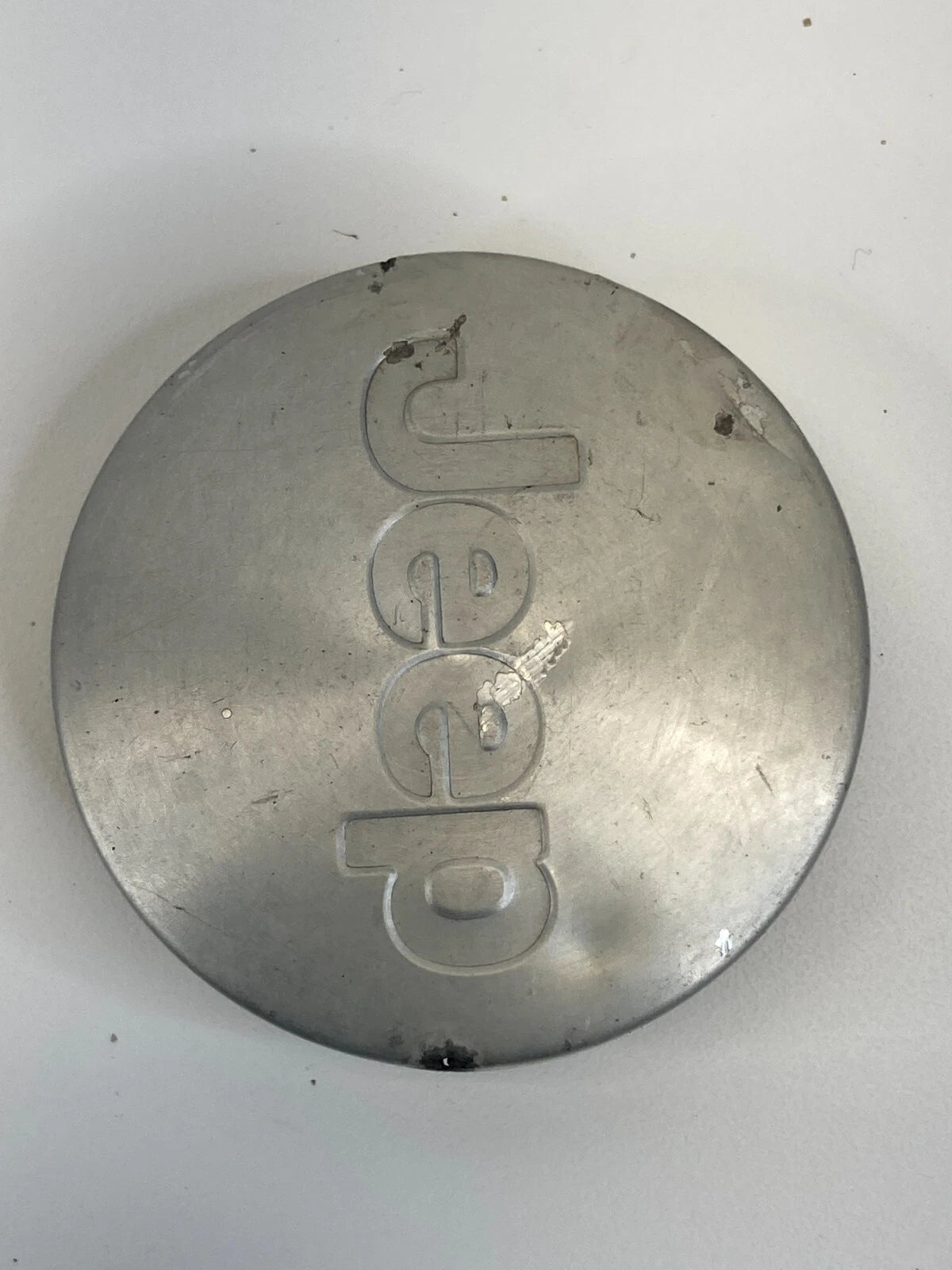 2005-2010 JEEP GRAND CHEROKEE RIM WHEEL CENTER CAP 52090402AA OEM