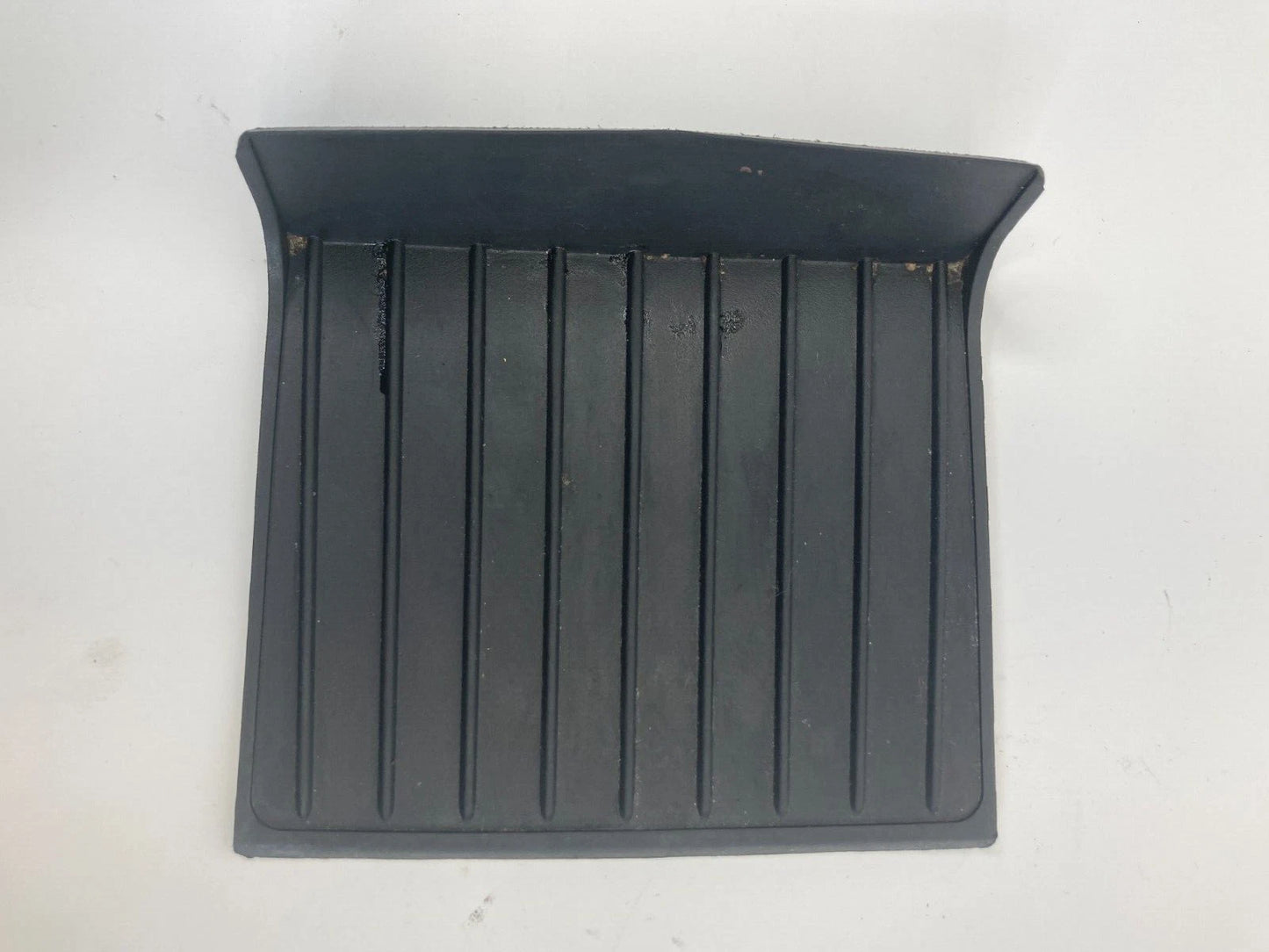 2009-2012 FORD FLEX CENTER CONSOLE STORAGE BIN RUBBER MAT COVER 0988-74045A06-A0