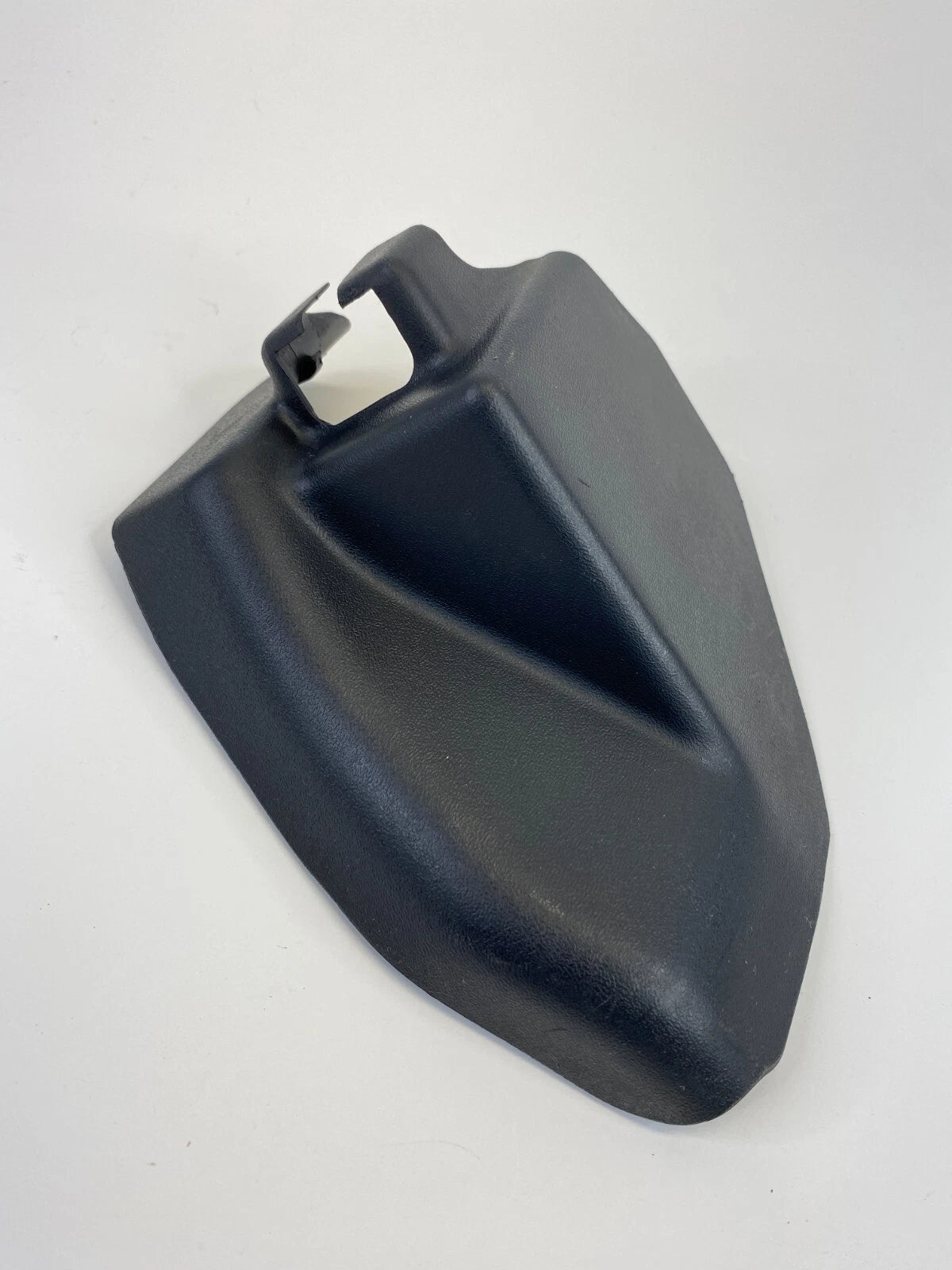 09-13 SUBARU FORESTER FRONT RIGHT PASSENGER SEAT RAIL CAP TRIM COVER 64115SC000