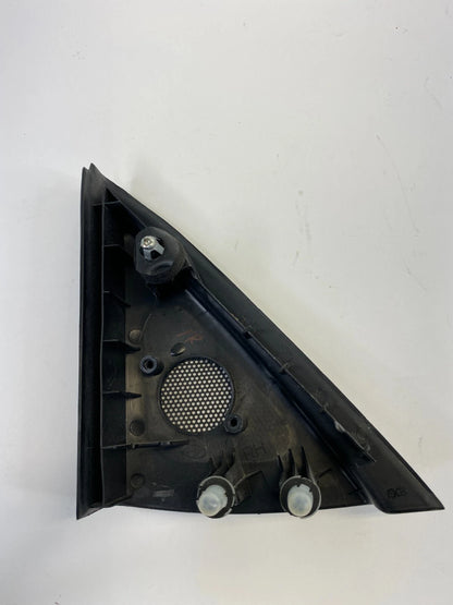 07-10 HYUNDAI ELANTRA SEDAN FRONT RIGHT INNER DOOR CORNER COVER TRIM 87661-2H020
