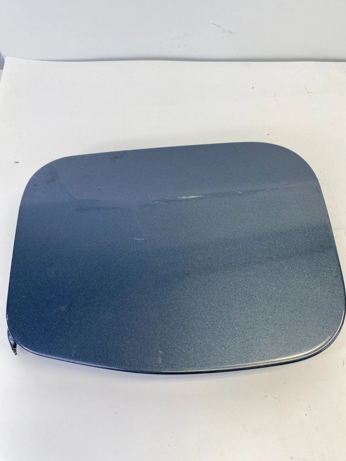 2014-2019 TOYOTA COROLLA SEDAN FUEL FILLER TANK DOOR COVER LID UNIT OEM FACTORY