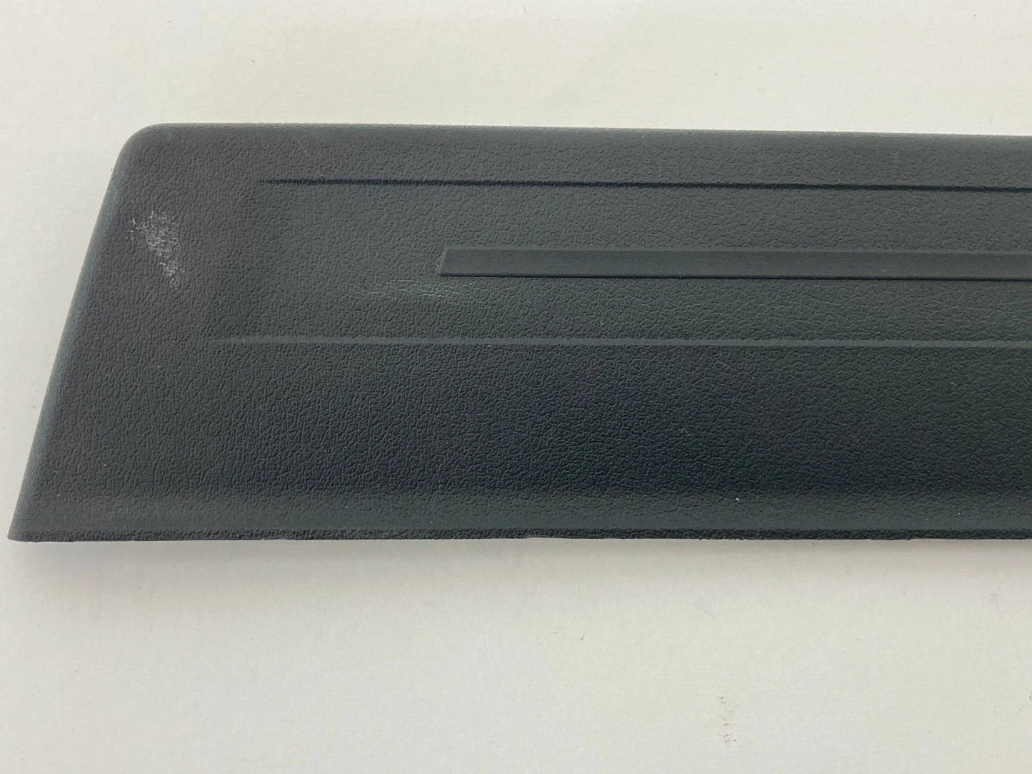 2010-2014 SUBARU OUTBACK LEGACY FRONT LEFT DRIVER DOOR SILL SCUFF PLATE COVER LH