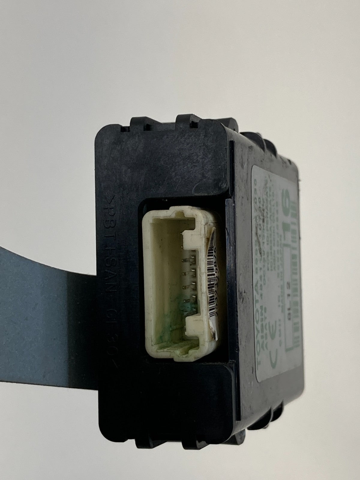 04 05 06 07 08 09 Toyota Prius Front Door Oscillator Control Module 89991-47030