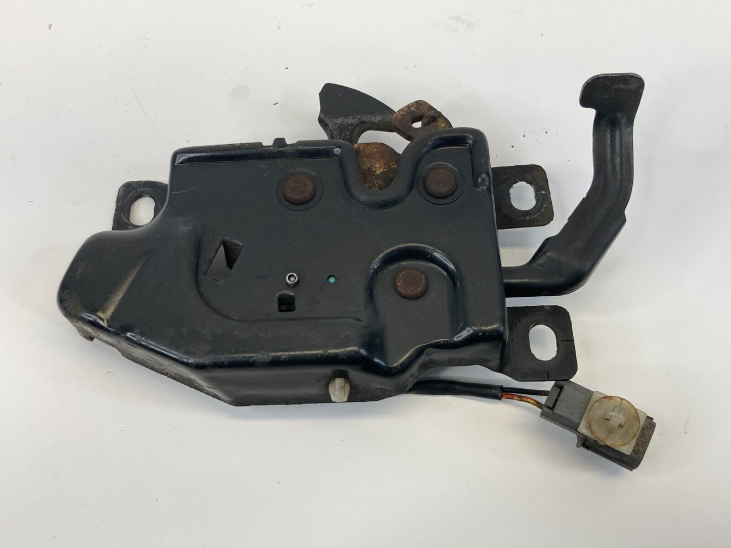 1998 99 00 01 2002 Honda Accord Sedan Hood Lock Latch Release Actuator OEM