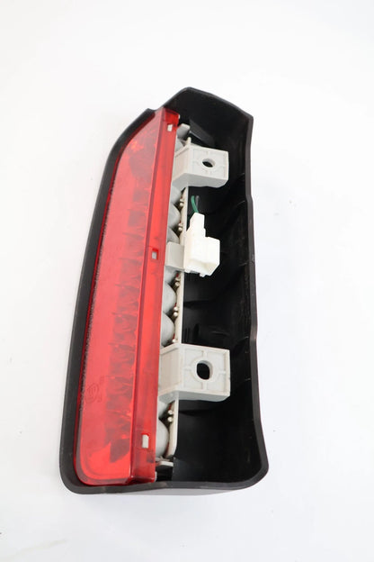 2010 11 12 2013 KIA SOUL REAR HIGH MOUNTED 3RD THIRD BRAKE LIGHT LAMP 92701-2K0
