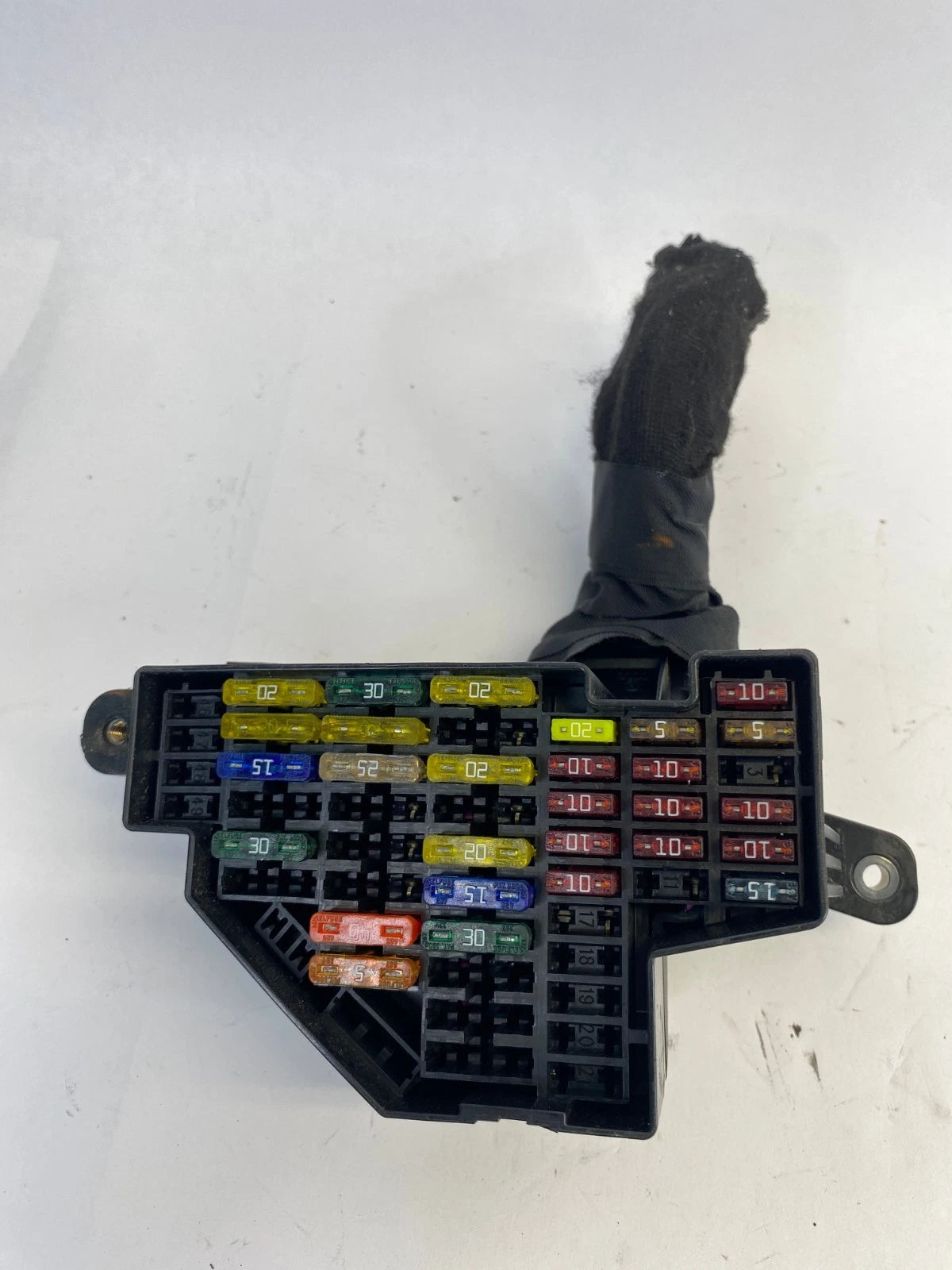 2009-2017 VOLKSWAGEN CC FUSE PANEL RELAY HOLDER BLOCK INTERIOR FRONT OEM FACTORY