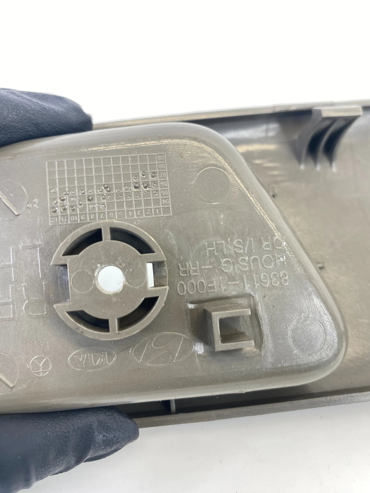 2005-2010 KIA SPORTAGE REAR LEFT INSIDE DOOR HANDLE TRIM BEZEL 83611-1F000