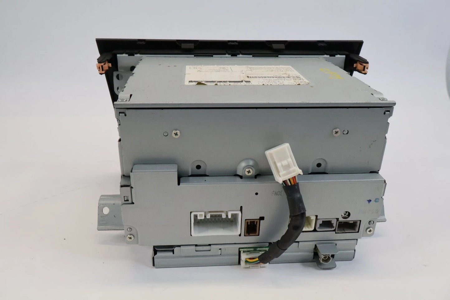 2010-2013 SUZUKI KIZASHI AM FM RADIO RECEIVER CD MP3 PLAYER 39101-57LL1 OEM