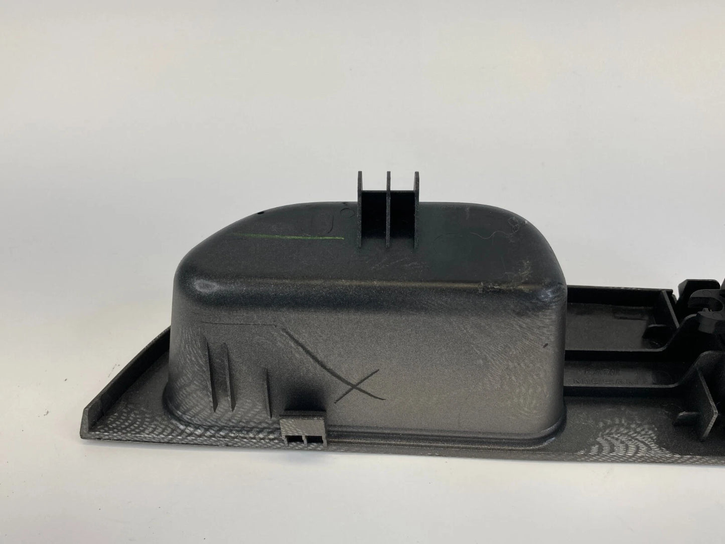 2007-2009 NISSAN VERSA REAR LEFT BACK SIDE WINDOW SWITCH 82961-EM31A OEM