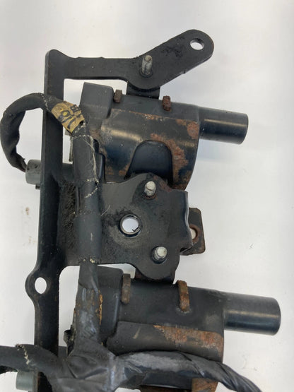 00-06 CHEVY TAHOE GMC YUKON LEFT ENGINE IGNITION COIL IGNITER PACK BRACKET SET