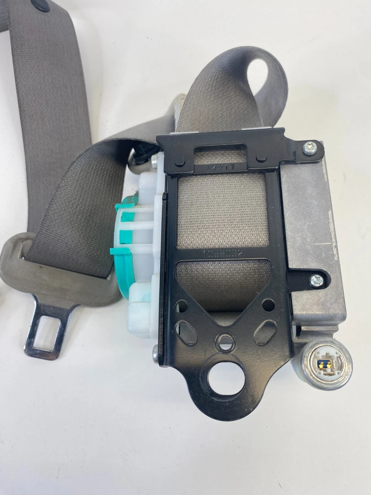 11 12 13 14 15 16 17 Nissan Quest Front Right Side Seat Belt Retractor Assy OEM