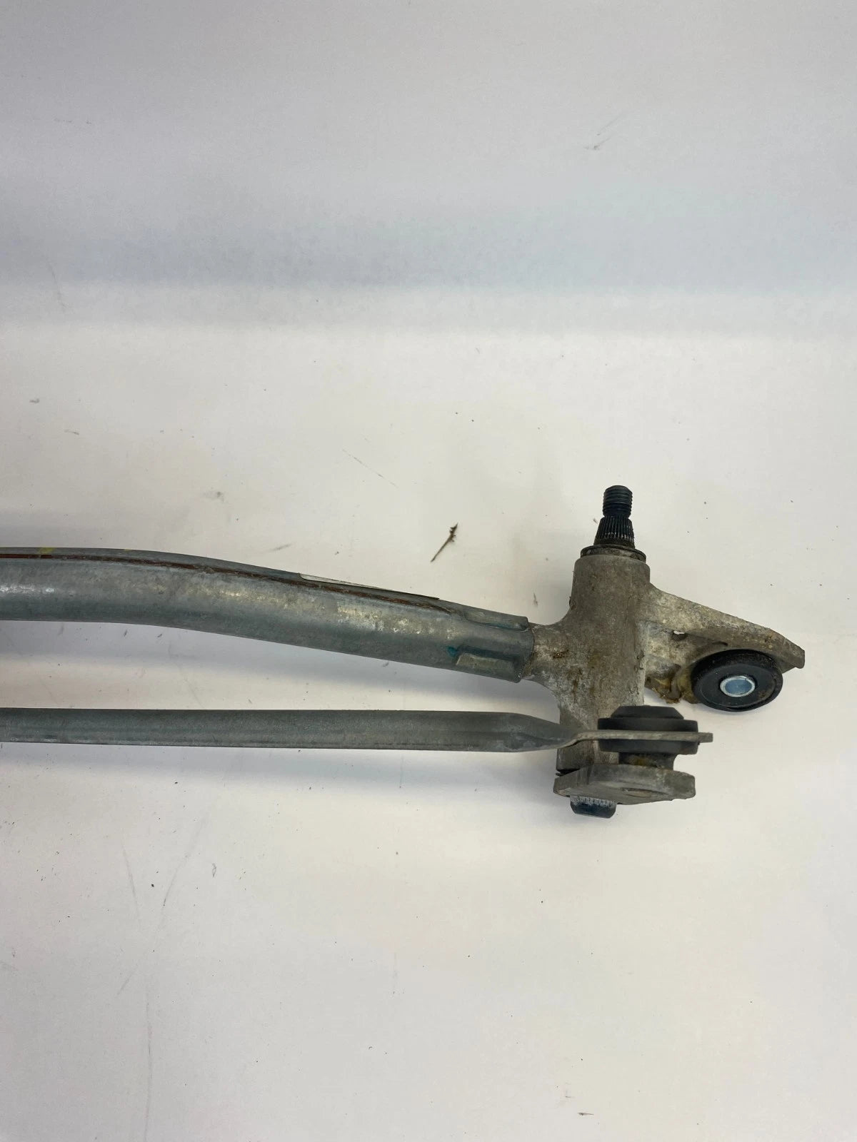 2009 10 11 2012 CHEVROLET TRAVERSE FRONT WINDSHIELD WIPER MOTOR W/ LINKAGE OEM
