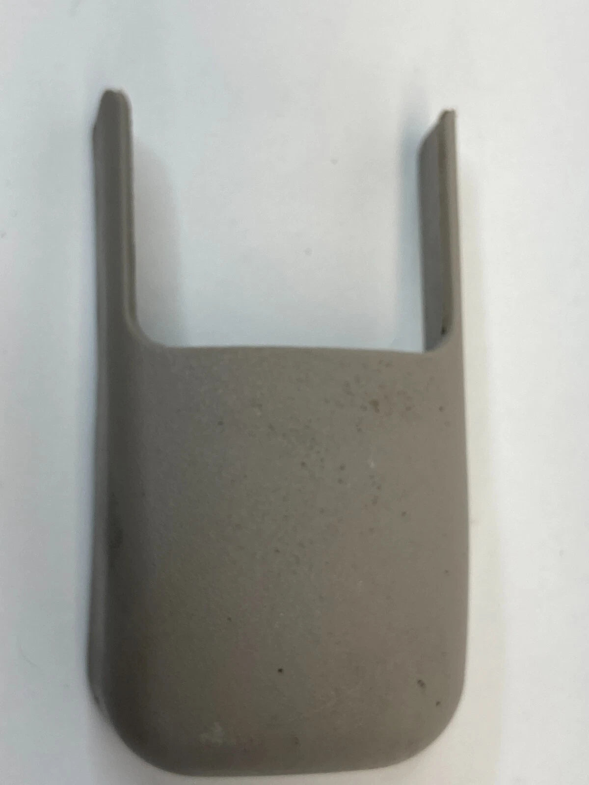 2006-2008 HYUNDAI SONATA SEDAN 4-DR FRONT LEFT SEAT TRACK CAP END COVER OEM