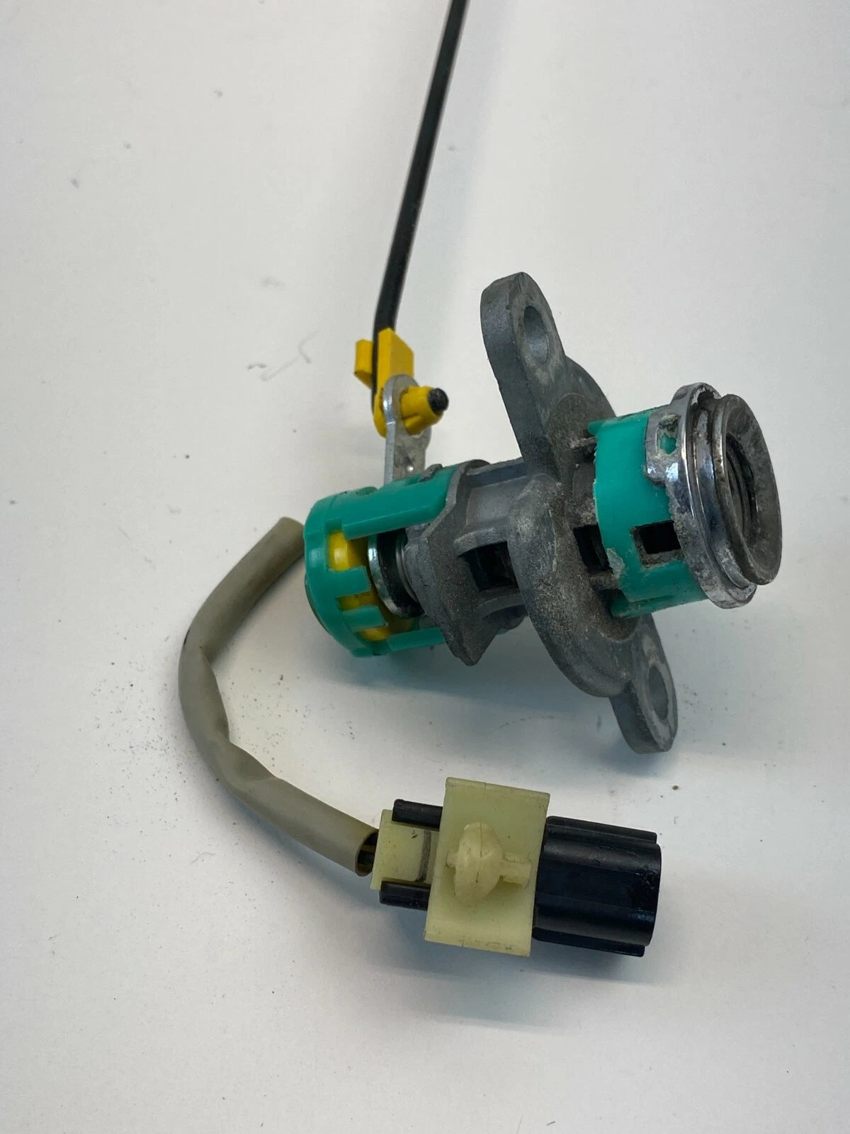2006-2010 HYUNDA ELANTRA SEDAN REAR TRUNK LOCK LATCH ACTUATOR & LOCK CYLINDER