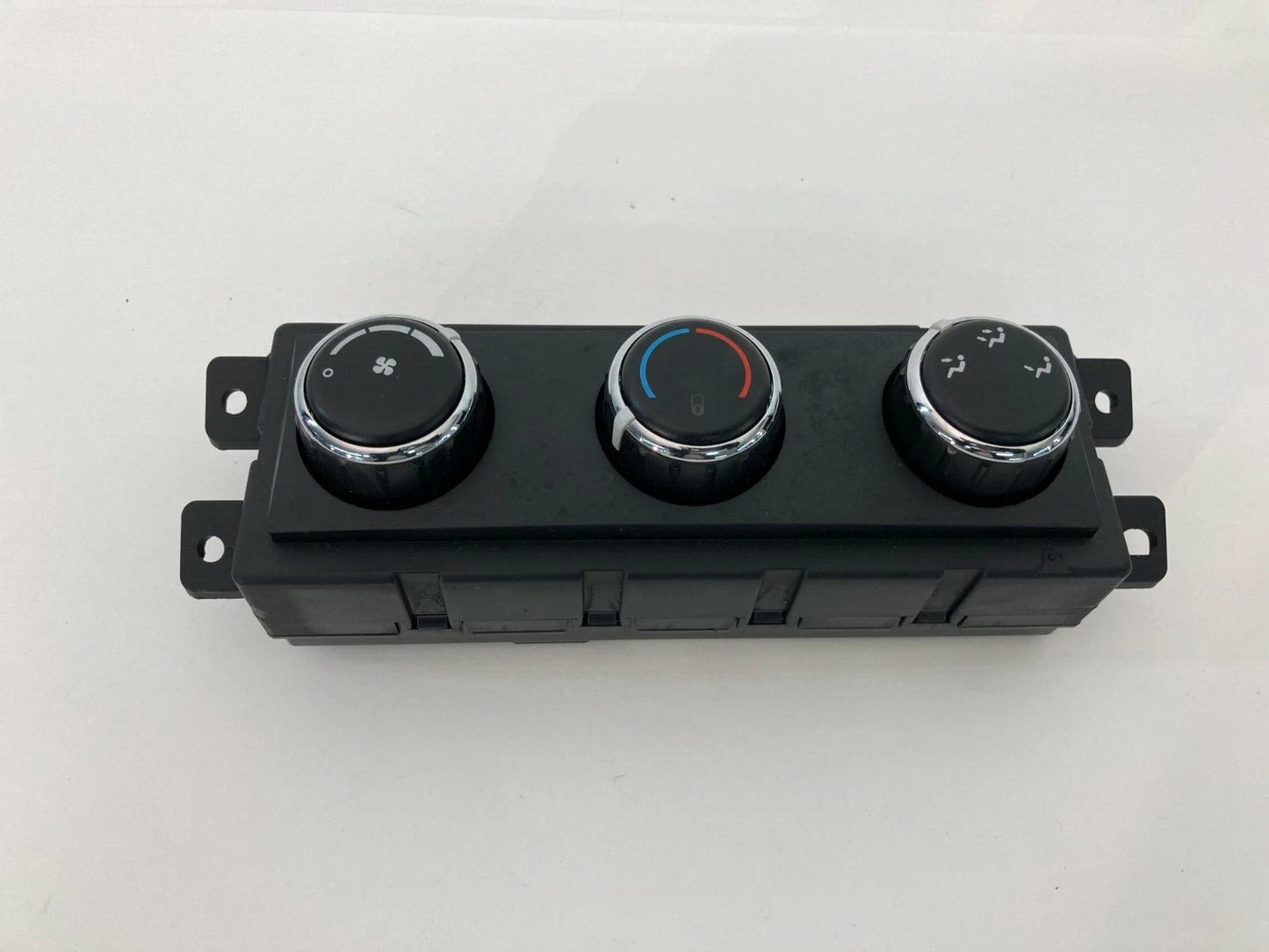 08-11 TOWN & COUNTRY GRAND CARAVAN ROOF MOUNTED REAR CLIMATE CONTROL 55111810AD