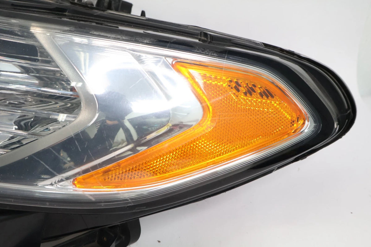 2013-2016 FORD FUSION FRONT LEFT DRIVER HEADLIGHT HEADLAMP HALOGEN DS73-13W030-C