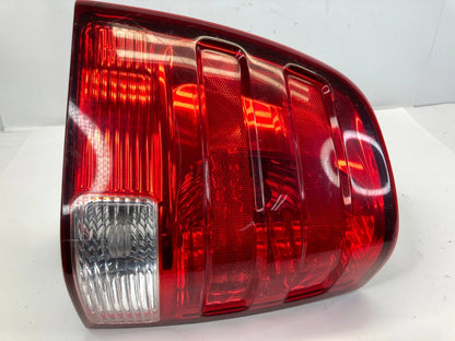 2003-2006 Ford Expedition Rear Left Side Taillight Tail Lamp Assy 2LIX-I3B505-A
