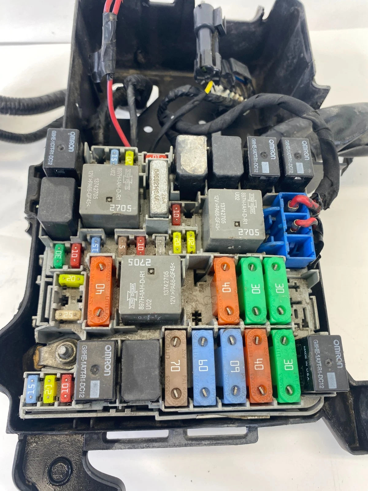 2013-2016 DODGE DART 2.4L ENGINE COMPARTMENT FUSE REALAY BOX W/ COVER OEM